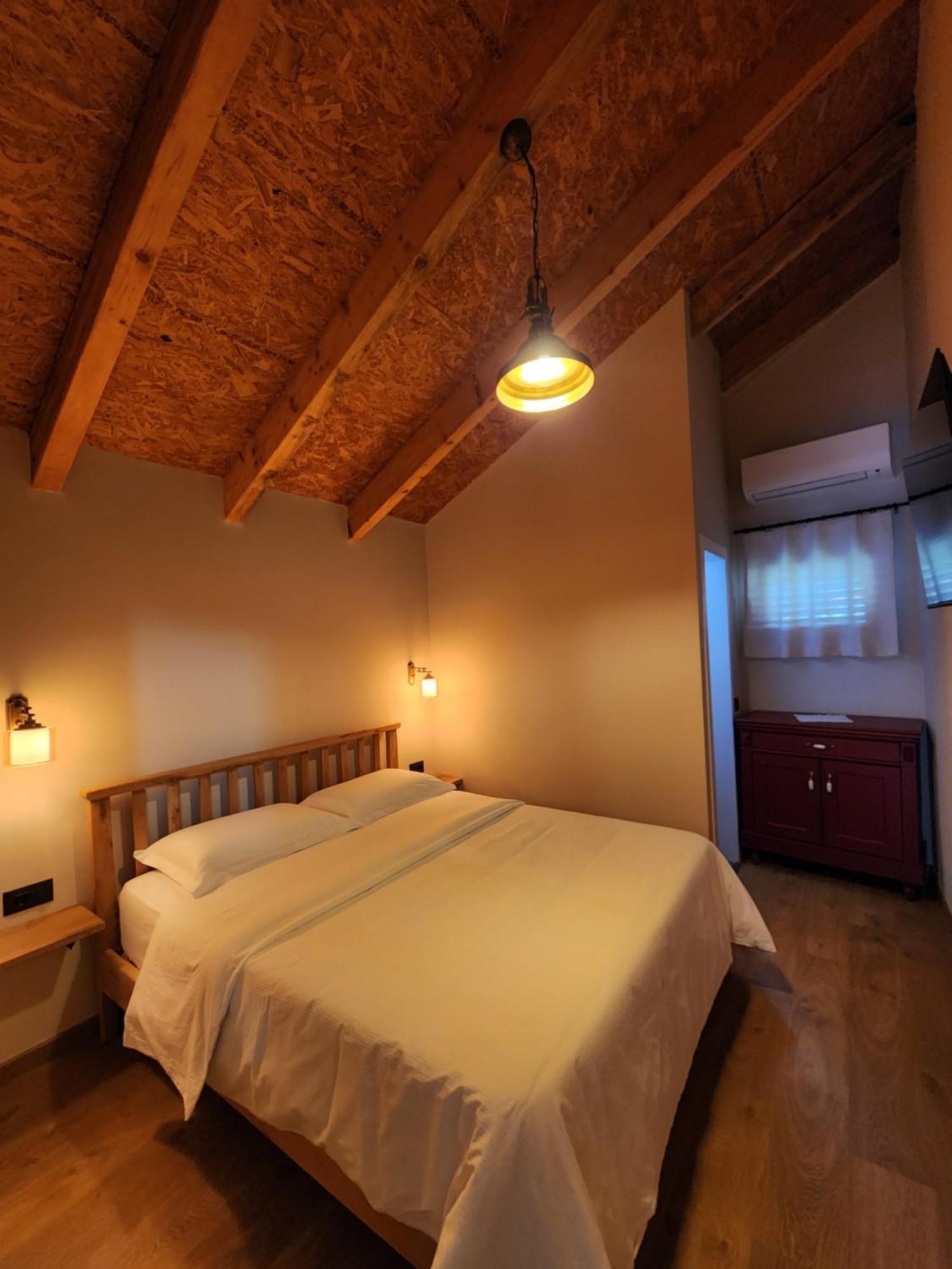 Guesthouse Te Avllia Kelcyre Extérieur photo